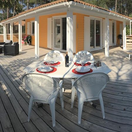 Chalet Orange Naturiste La Jenny Le Porge Exterior photo